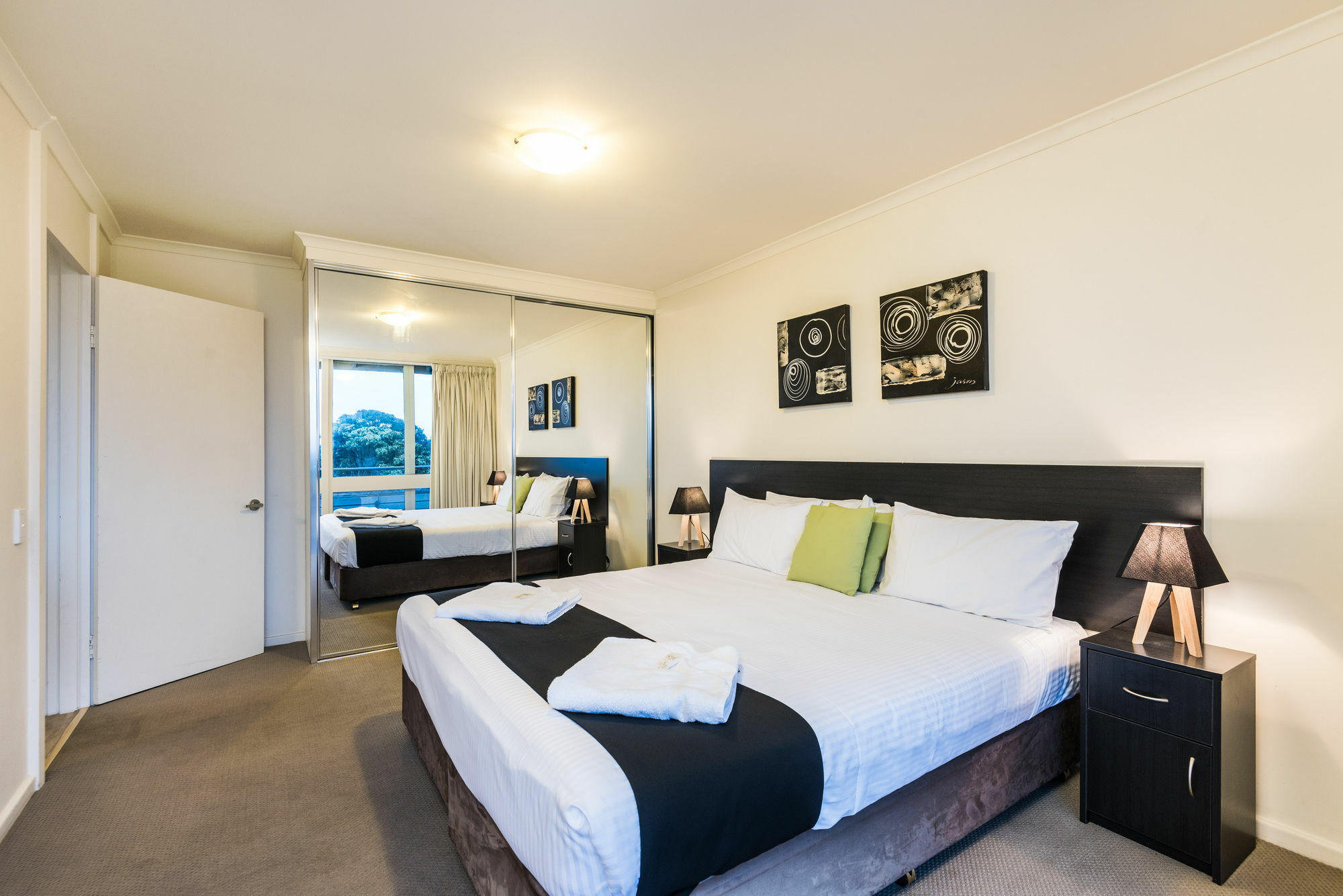 נארומה Horizon Holiday Apartments מראה חיצוני תמונה