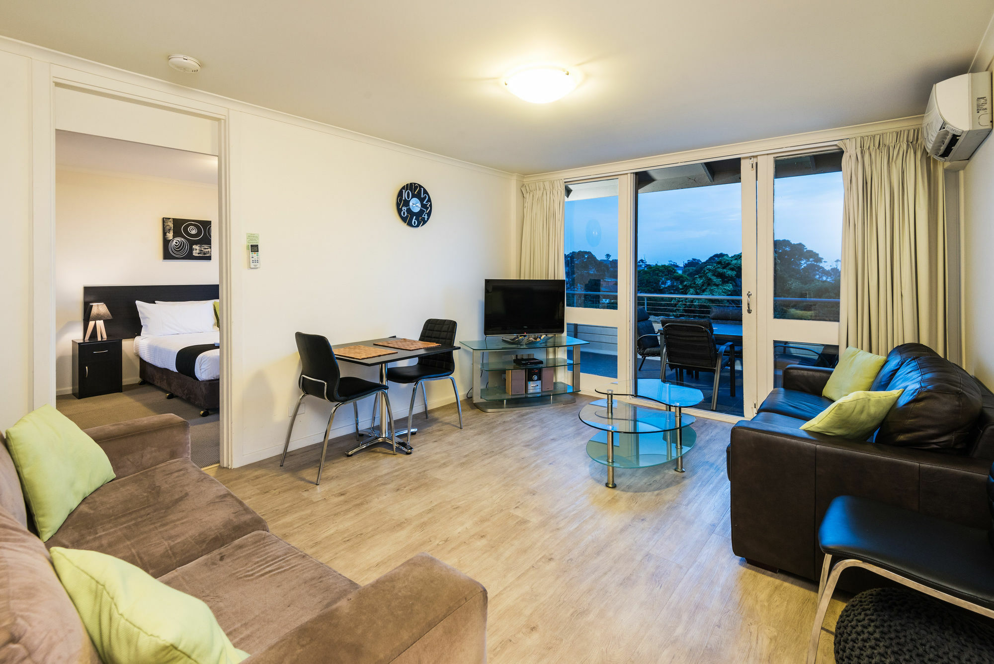 נארומה Horizon Holiday Apartments מראה חיצוני תמונה